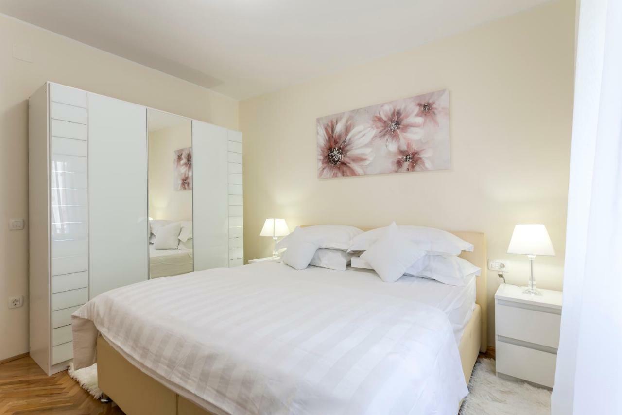 Mise Luxury Apartments Каштела Екстер'єр фото