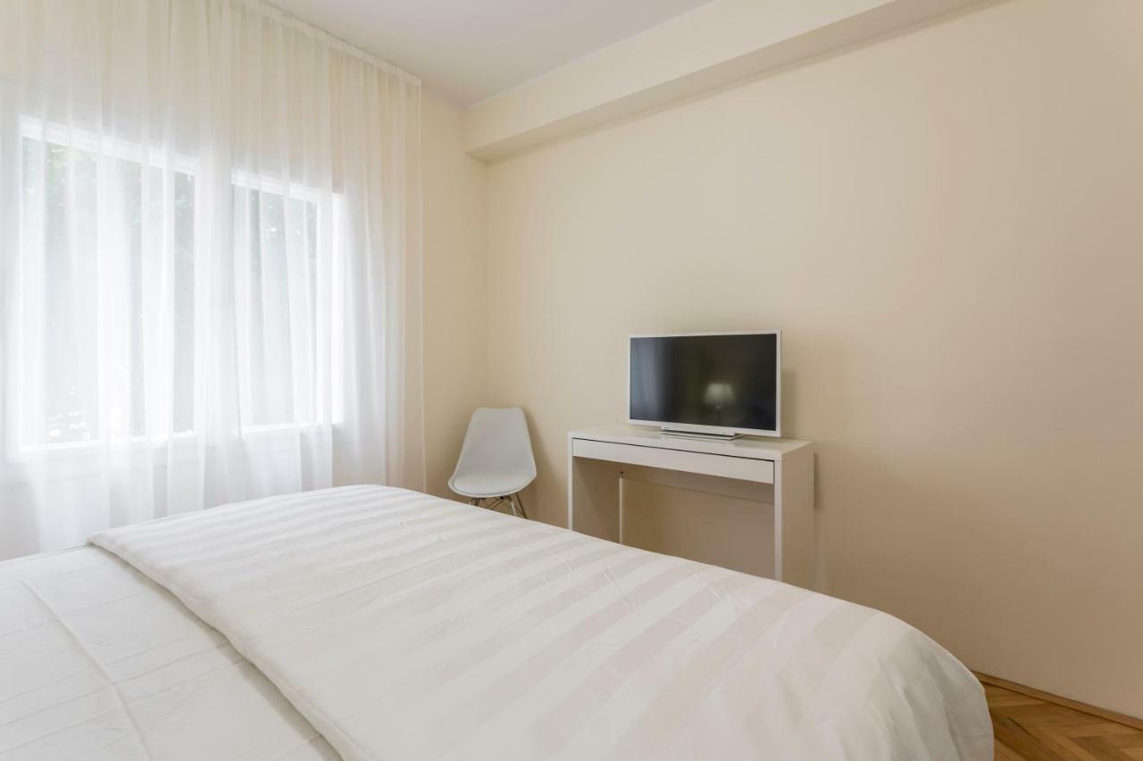 Mise Luxury Apartments Каштела Екстер'єр фото