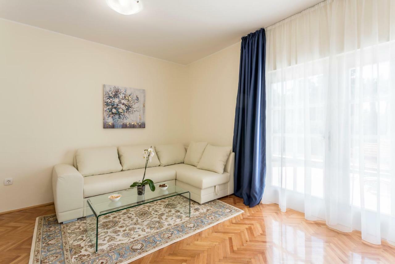 Mise Luxury Apartments Каштела Екстер'єр фото