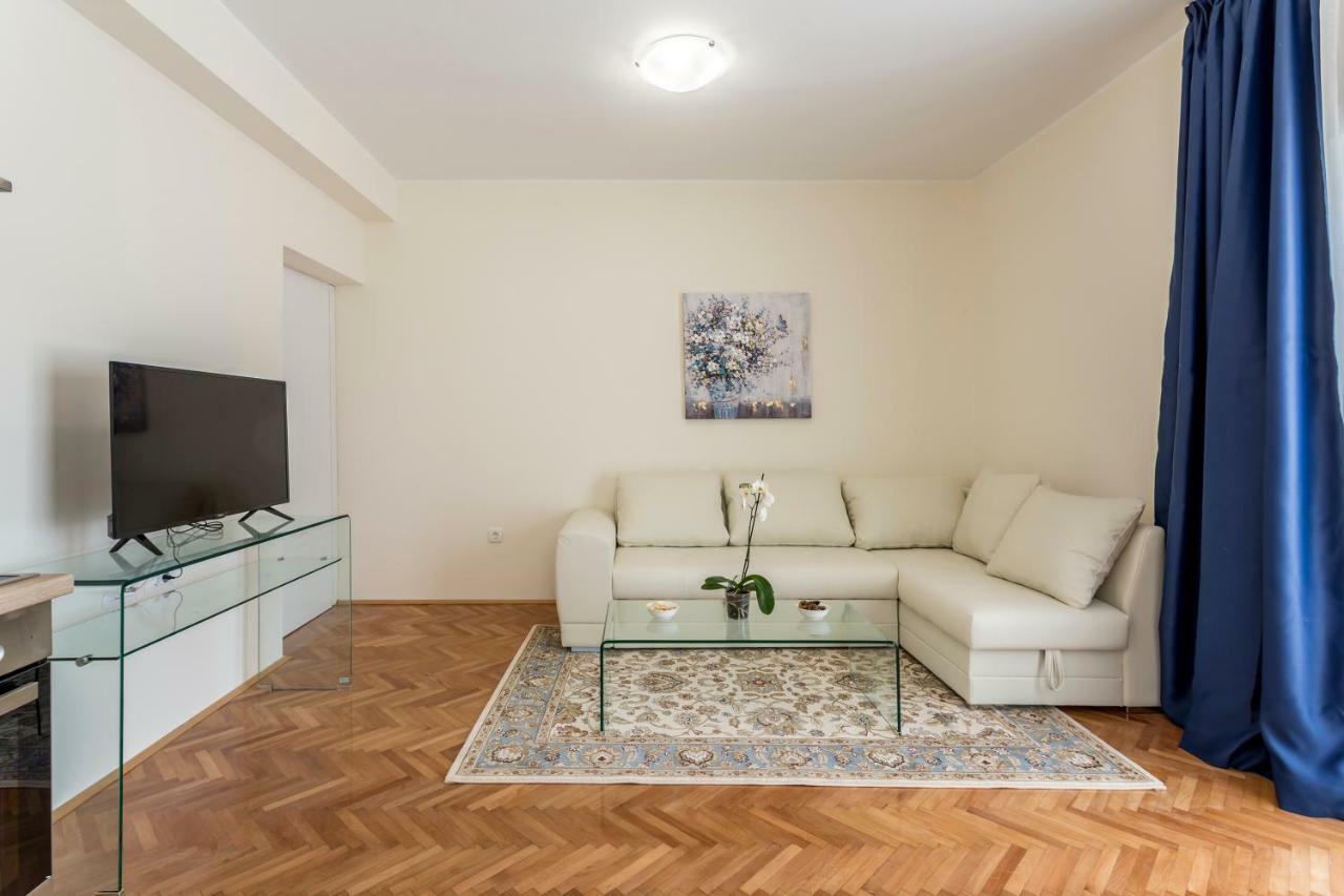Mise Luxury Apartments Каштела Екстер'єр фото